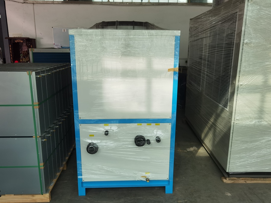 96533242.jpg 96533242.jpg