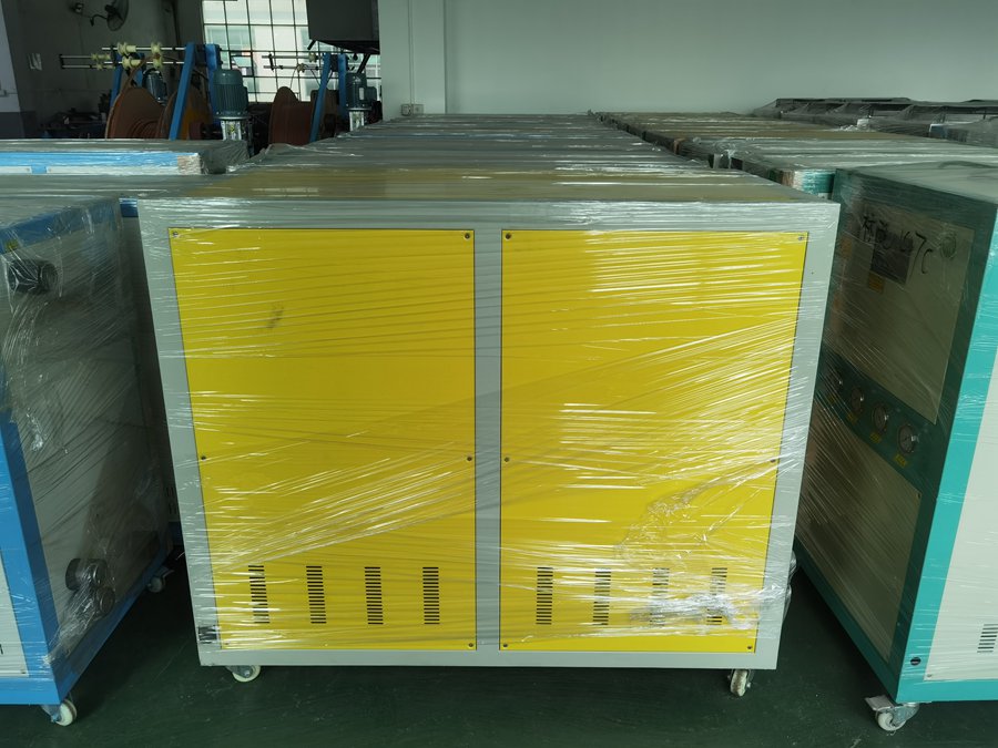 37975588.jpg TF136.jpg