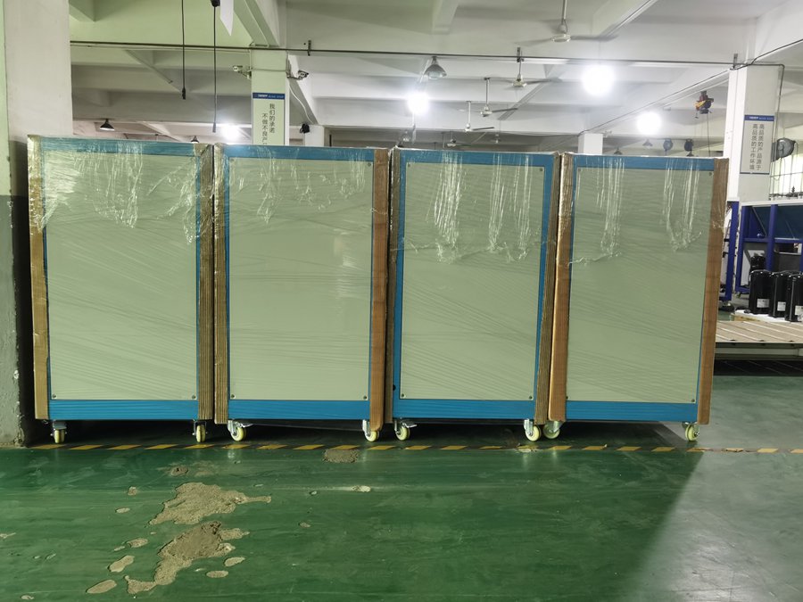 水冷螺桿機(jī) 水冷螺桿機(jī)