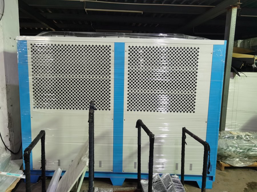 73143620.jpg TF080.jpg